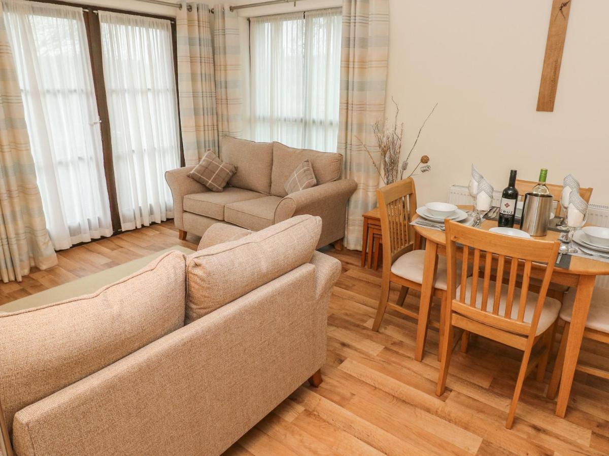 2 Chandlers Yard Burry Port Exterior photo